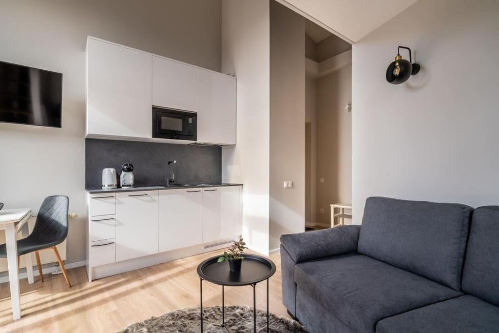New Loft With Rooftop Terrace In The Old Town Riga Bagian luar foto